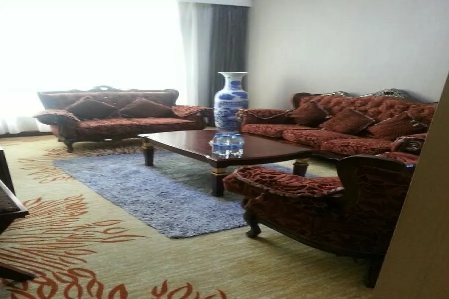 Rebecca Hotel زينجزو الصين